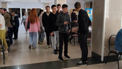 Сегодня 22 мая в здании Петропавловского городского дома культуры, прошла ярмарка вакансий, в которой приняли участие более 28 организаций с предоставлением более 1000 вакансий на постоянные рабочие места. 